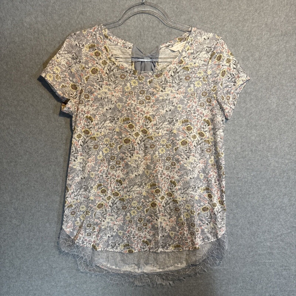 Lauren Conrad Lilac Floral Lace Trim Top Size Small
